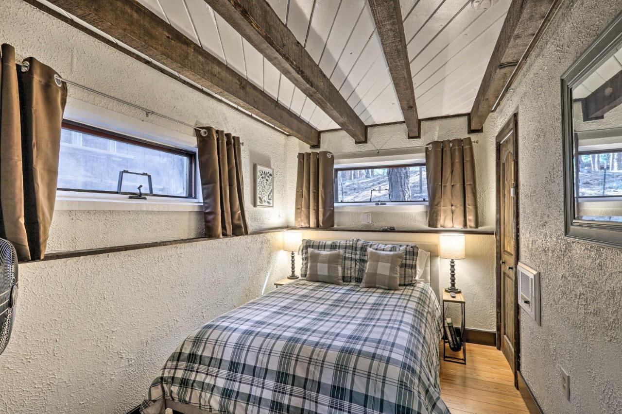 Woodsy Flagstaff Hideaway With Deck And Sunroom! Mountainaire エクステリア 写真